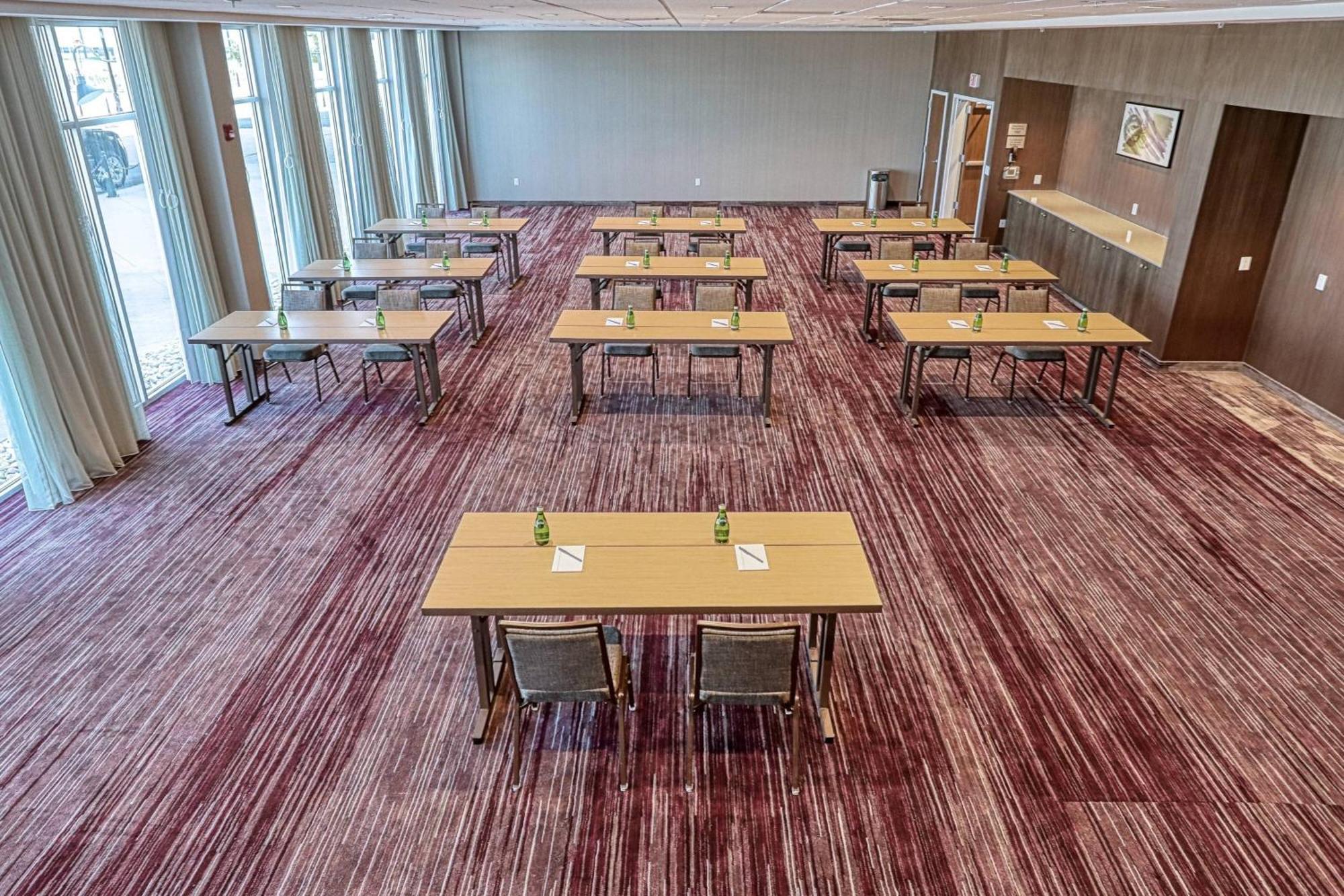 Hotel Courtyard By Marriott North Brunswick Extérieur photo